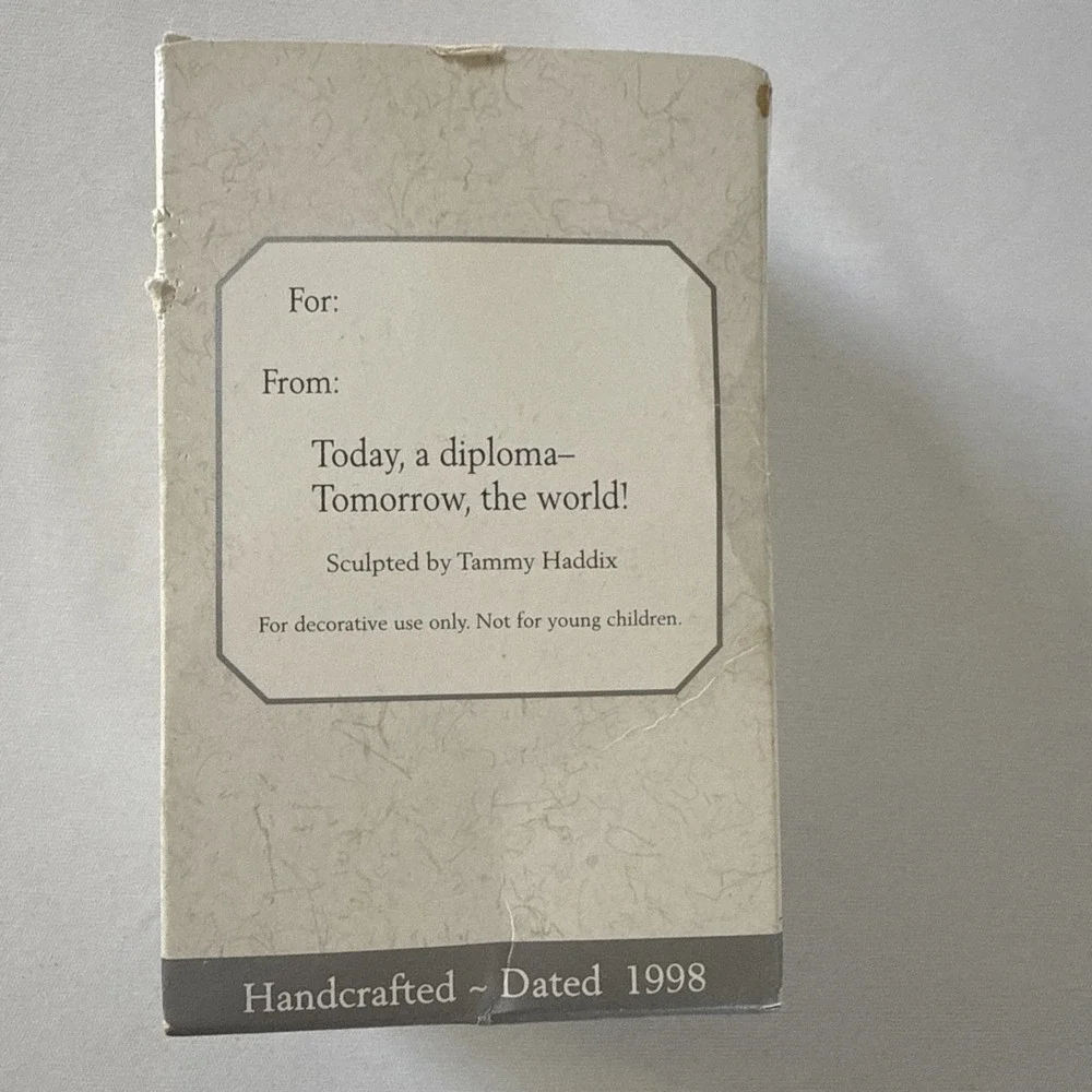 Hallmark Keepsake Ornament‎ 1998 Happy Diploma Day! World of Wishes With Box